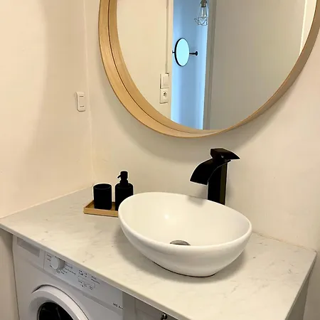Апартаменты Cosy Canal Saint Martin *